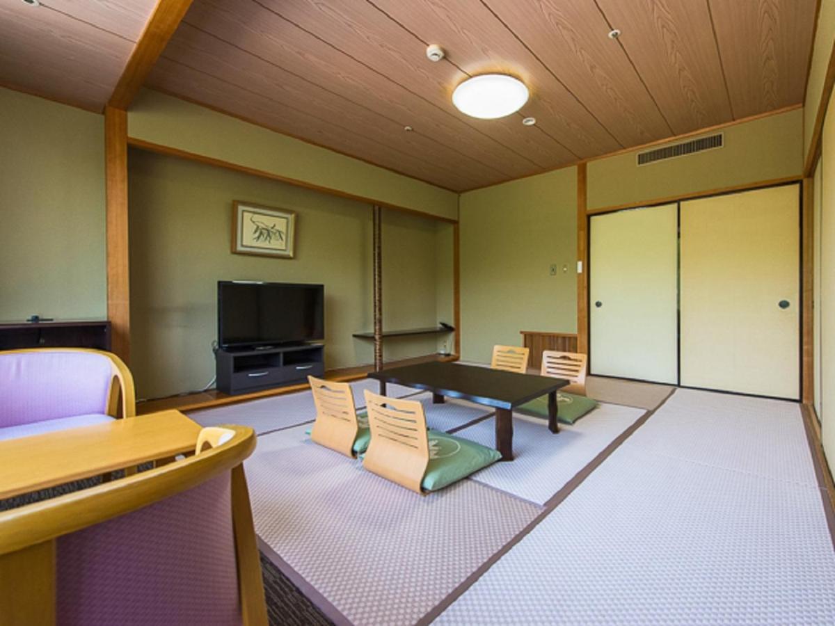 Livemax Resort Kaga Yamashiro Exterior photo
